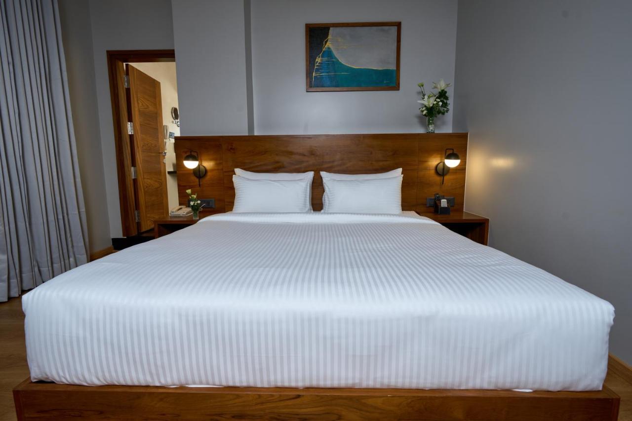 Visthara Hotel Bangalore Eksteriør billede